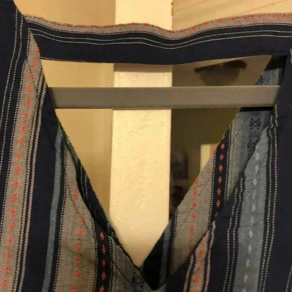 RD + koko button down blouse - Picture 6 of 9